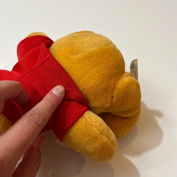 Disneyland Winnie the Pooh Plush - Picture 4 of 6